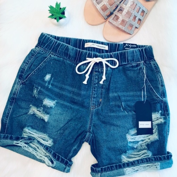 Blossom & Thorn Pants - Distressed Denim Boyfriend Shorts